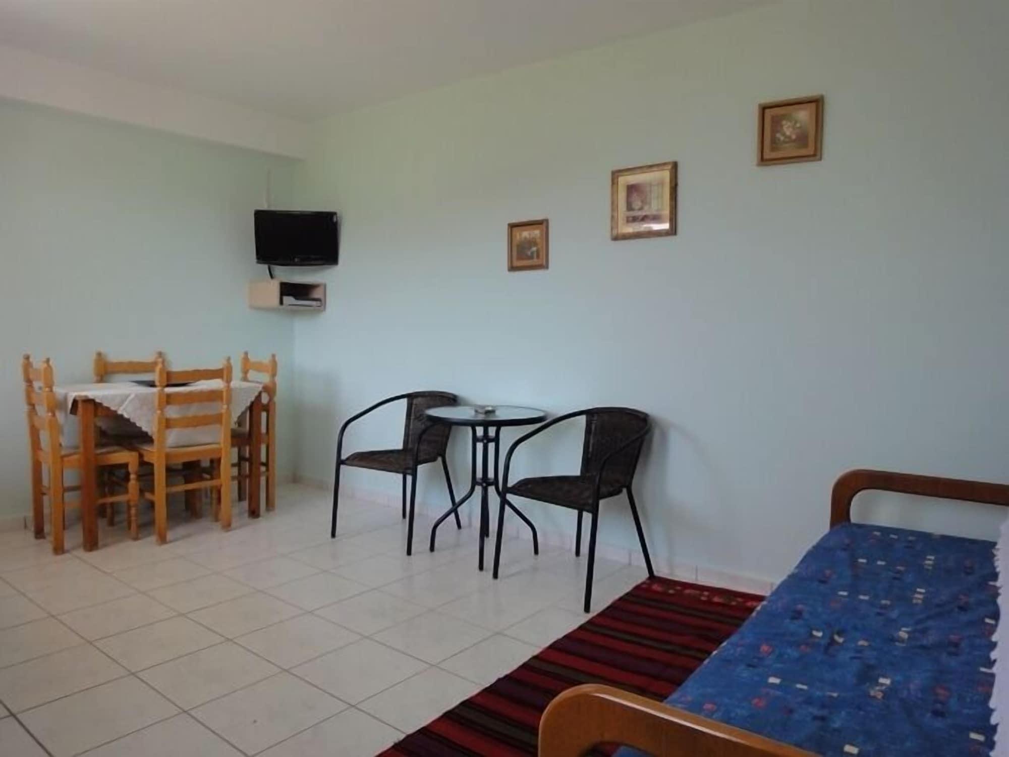 Zambia Apartments Плакіас Екстер'єр фото